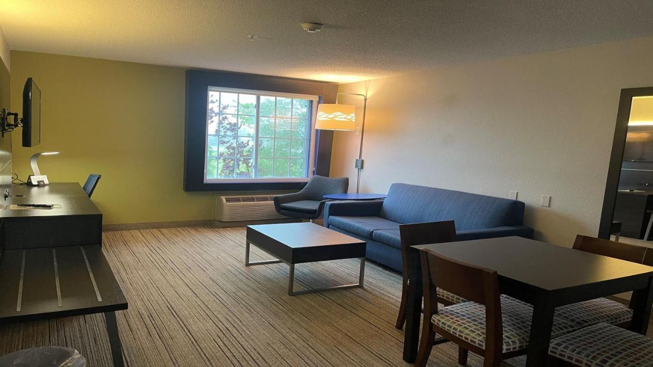 Holiday Inn Express & Suites Ashtabula-Geneva By Ihg Austinburg Zewnętrze zdjęcie