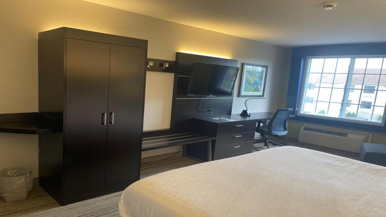 Holiday Inn Express & Suites Ashtabula-Geneva By Ihg Austinburg Zewnętrze zdjęcie