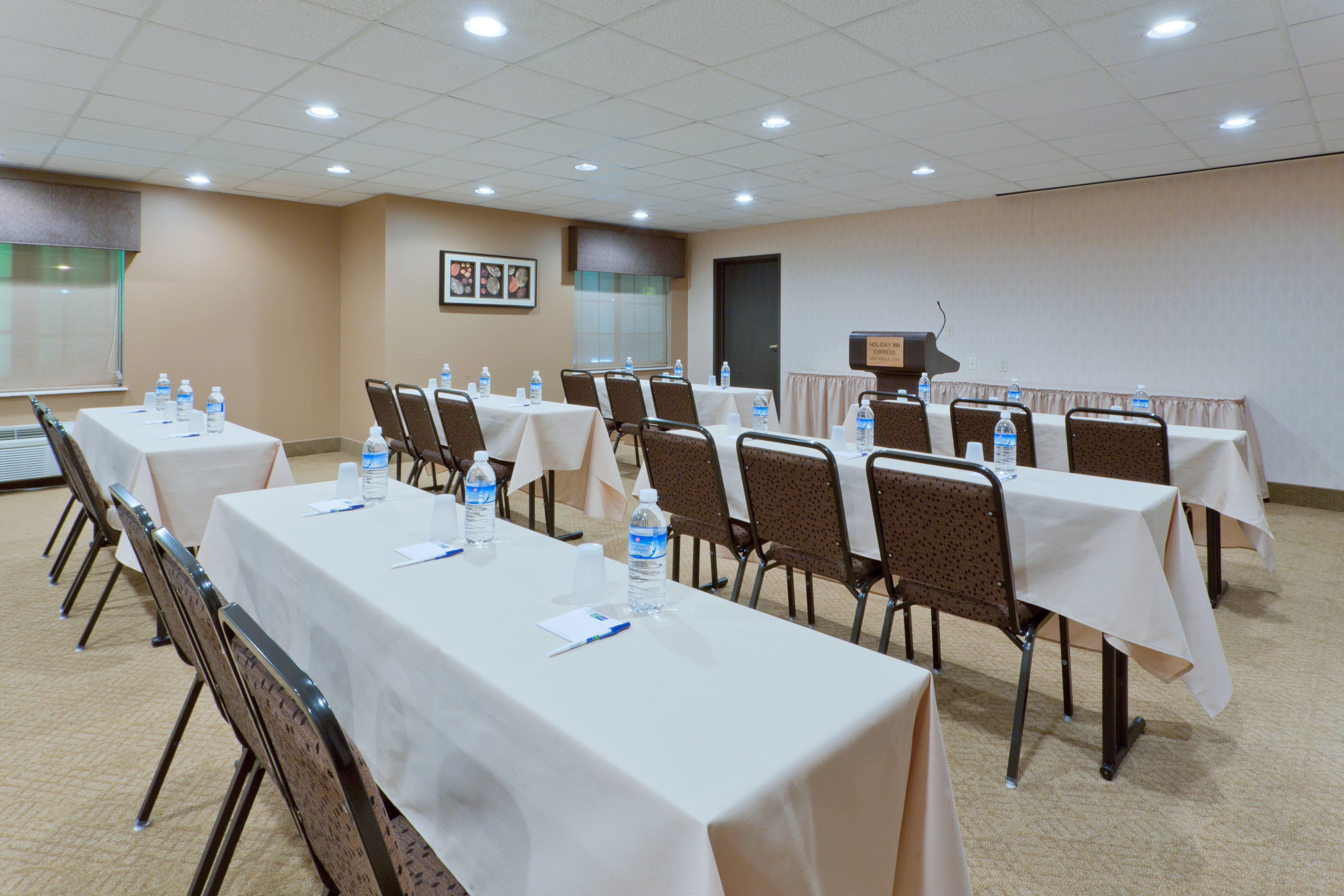Holiday Inn Express & Suites Ashtabula-Geneva By Ihg Austinburg Zewnętrze zdjęcie
