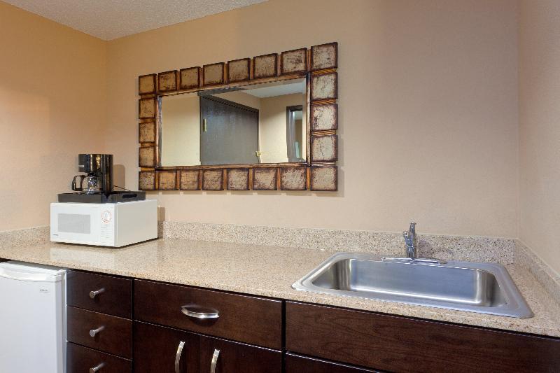 Holiday Inn Express & Suites Ashtabula-Geneva By Ihg Austinburg Zewnętrze zdjęcie